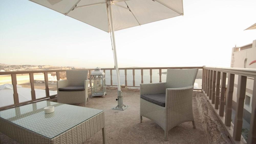 Lava Suites & Lounge Fira  Ngoại thất bức ảnh