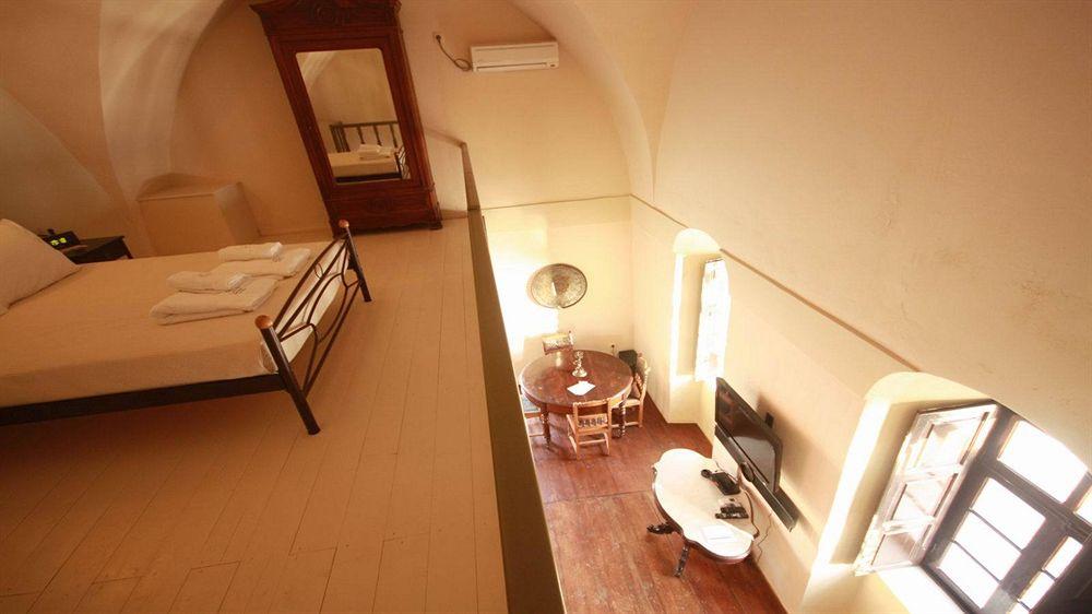Lava Suites & Lounge Fira  Ngoại thất bức ảnh
